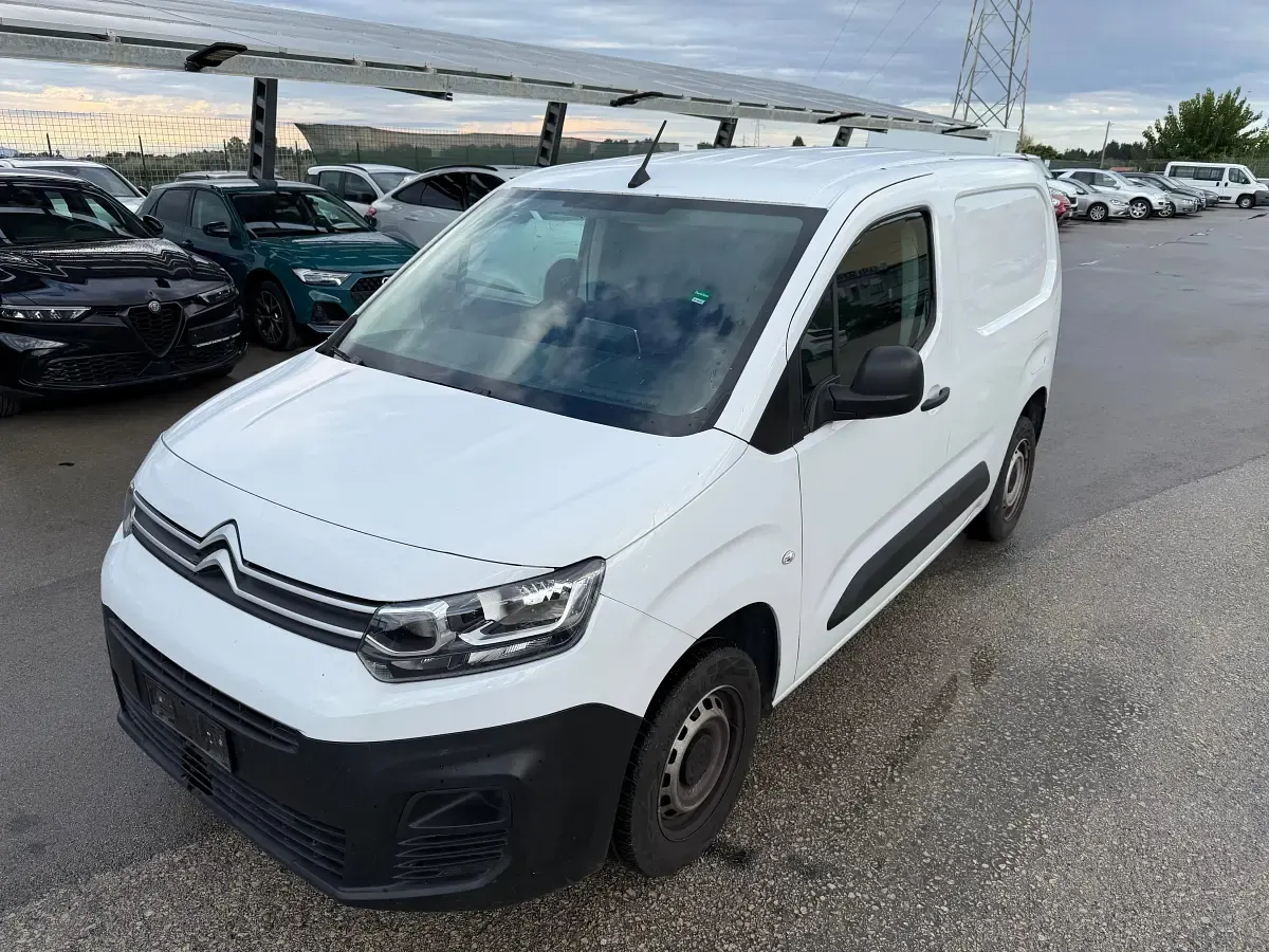 Usata Citroën e-Berlingo 102 CV (75 kW) 2024 Bianco icy past. Furgone