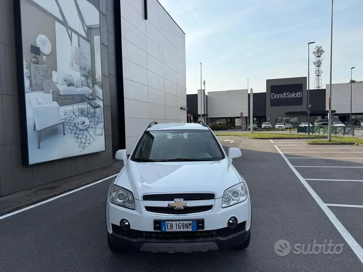 Usata Chevrolet Captiva 127 CV (93 kW) 2010 Bianco SUV