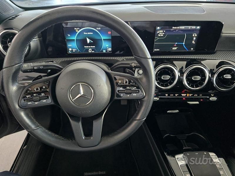 Usata Mercedes A180 Business 116 CV (85 kW) 2019 Nero Berlina