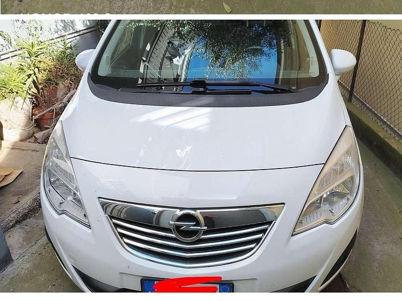 Usata Opel Meriva 95 CV (69 kW) 2013 Nero Monovolume