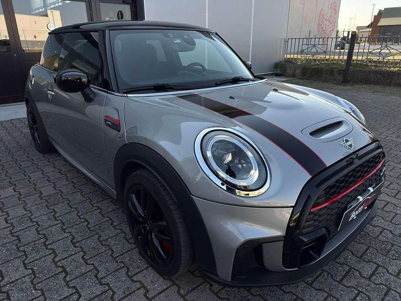 Usata Mini John Cooper Works 231 CV (169 kW) 2022 Grigio metallizzato Utilitaria