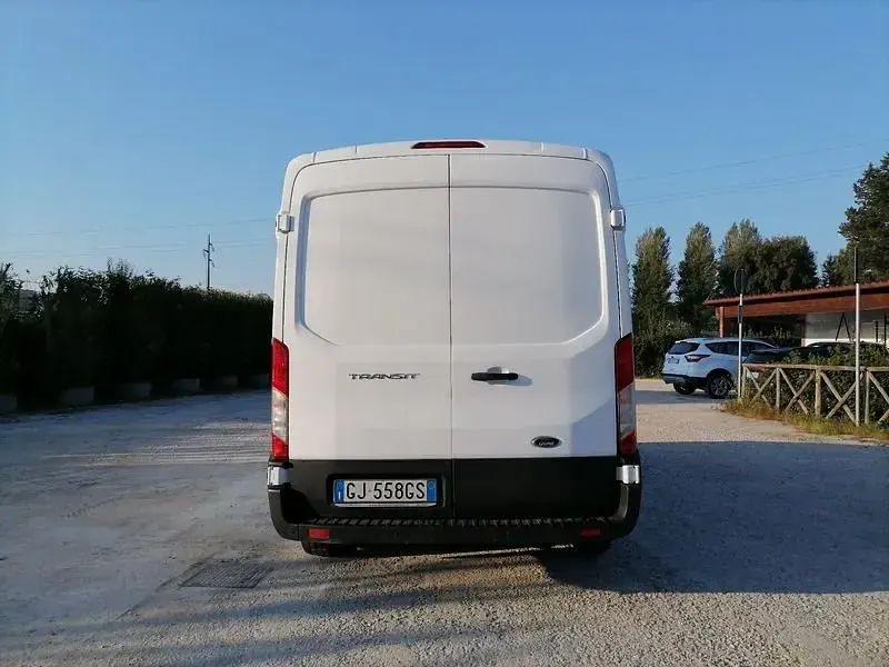 Usata Ford Transit Trend 131 CV (96 kW) 2022 Bianco Furgone