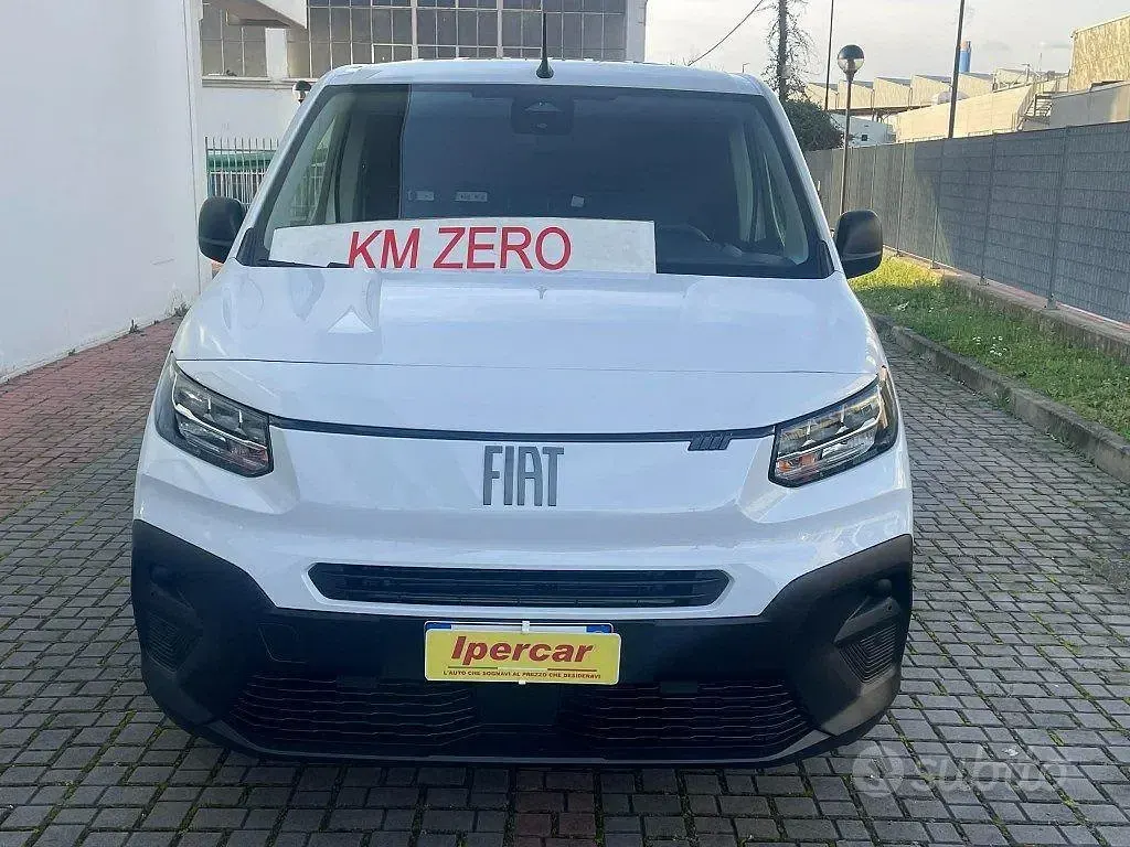 Nouvelle Fiat Doblò 131 ch (96 kW) 2026 Blanc Monospace