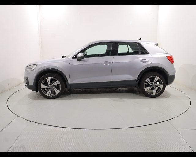 Usata Audi Q2 Admired 116 CV (85 kW) 2020 Argento SUV