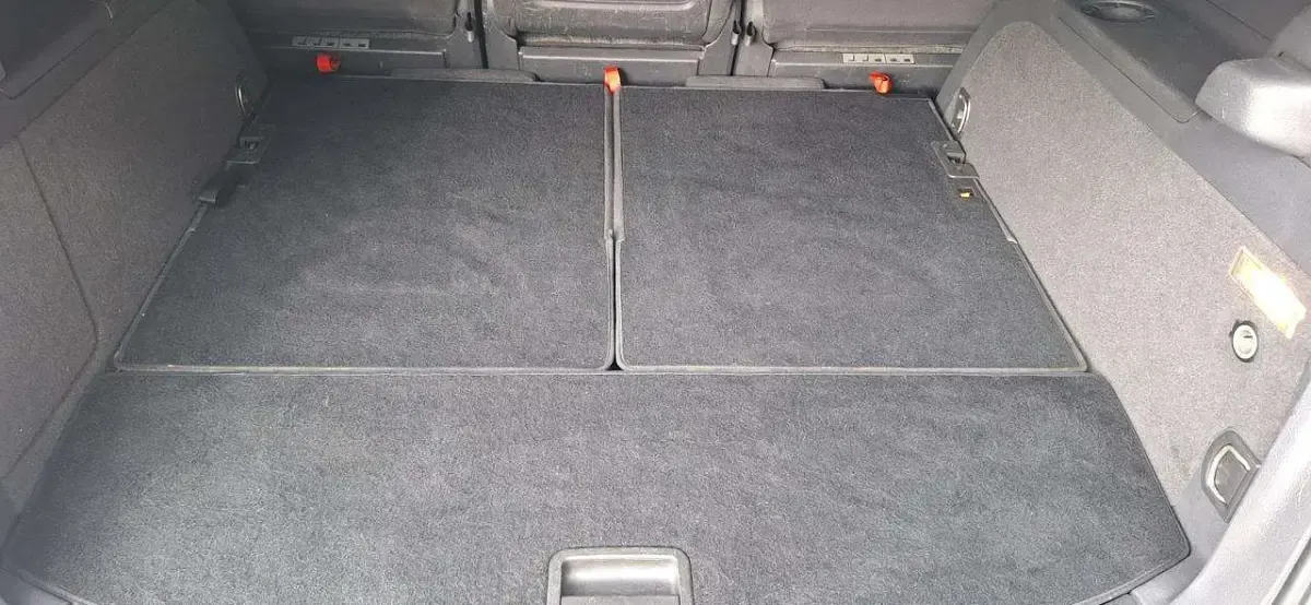 Usata VW Touran Comfortline 105 CV (77 kW) 2013 Nero metallizzato Monovolume