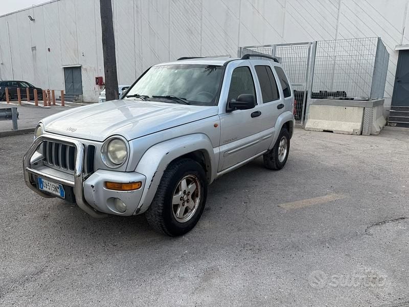 Usata Jeep Cherokee 2004 SUV