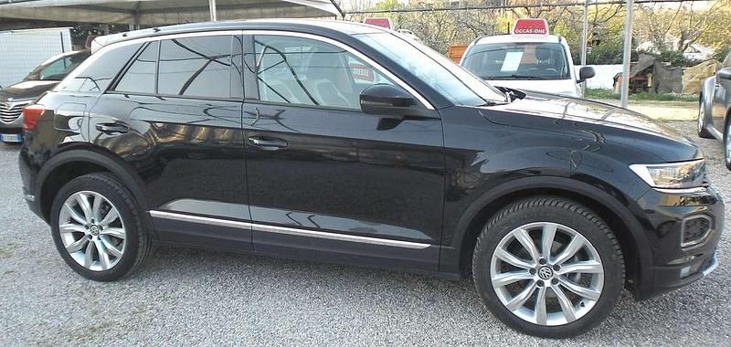 Usata VW T-Roc Advance 116 CV (85 kW) 2018 Nero SUV
