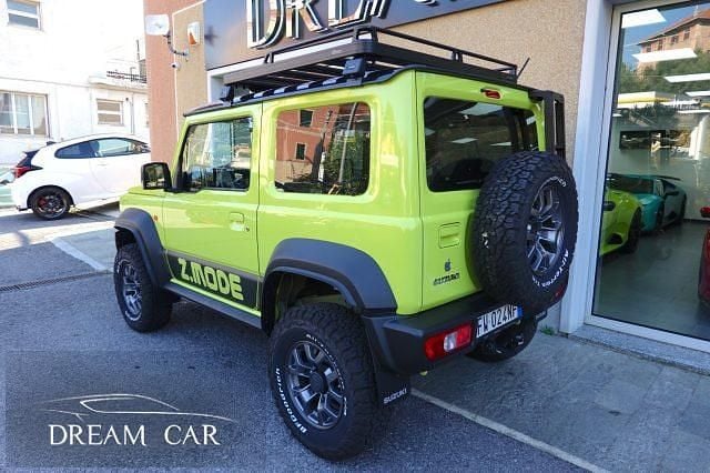 Usata Suzuki Jimny 102 CV (75 kW) 2019 Giallo pastello SUV