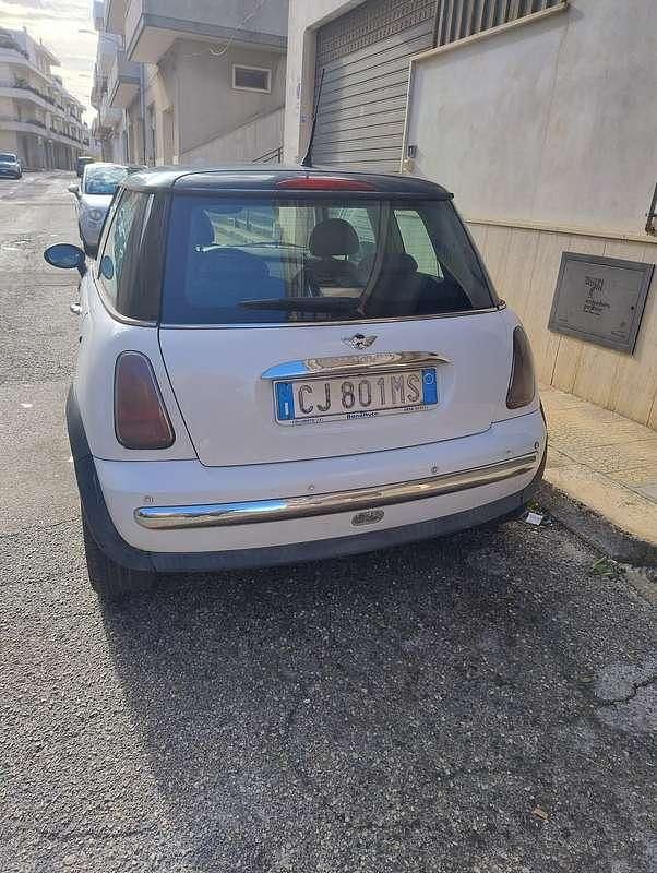 Usata 2003 Mini One D Due volumi | 2500 € (Ottimo prezzo) - Immagine 1/4