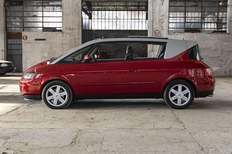 Usata Renault Avantime Privilege 207 CV (152 kW) 2002 Rouge de mars Monovolume