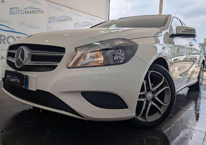 Usata Mercedes A180 109 CV (80 kW) 2014 Bianco Berlina