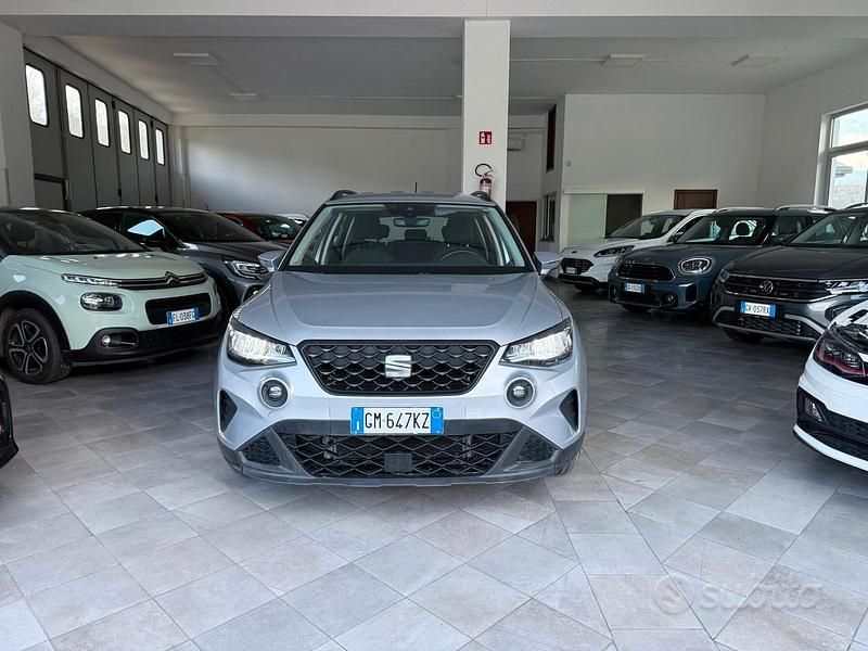 Usata Seat Arona Style 95 CV (69 kW) 2022 Grigio SUV