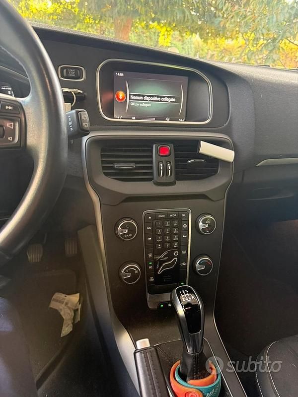 Usata Volvo V40 Business Edition 2018 Grigio Station wagon