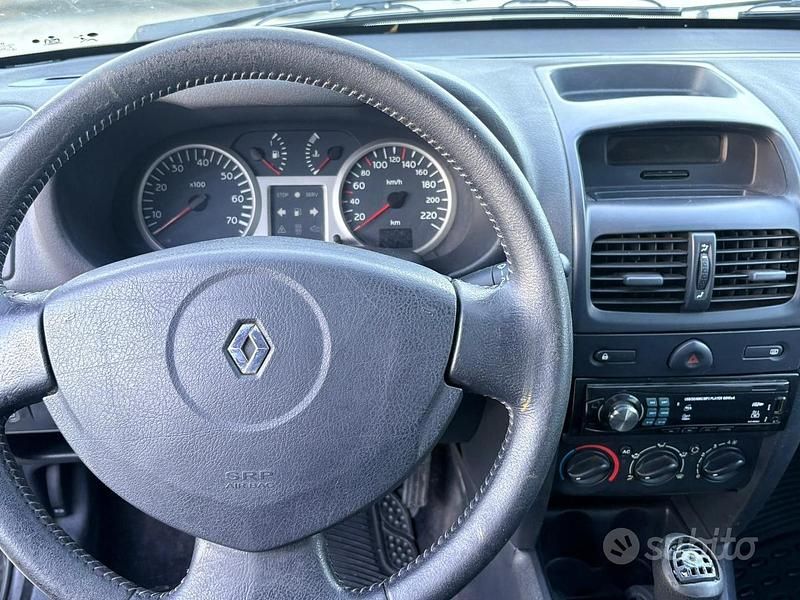 Usata Renault Clio II 2003 Nero Berlina