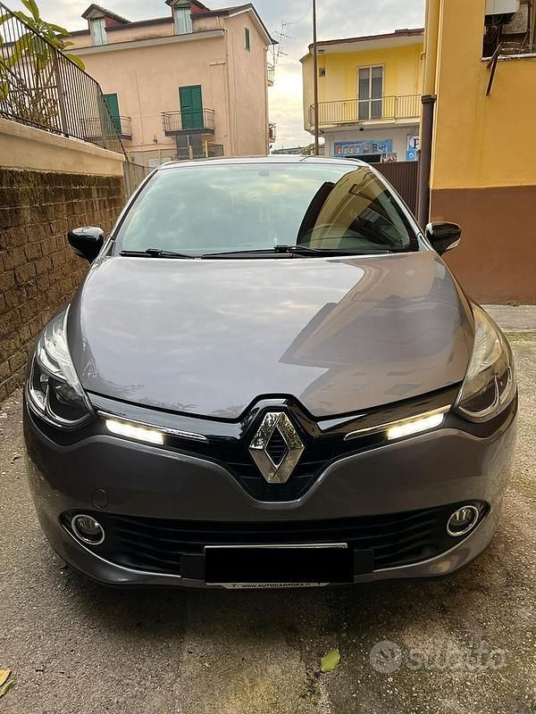 Usata Renault Clio IV 75 CV (55 kW) 2015 Grigio Berlina