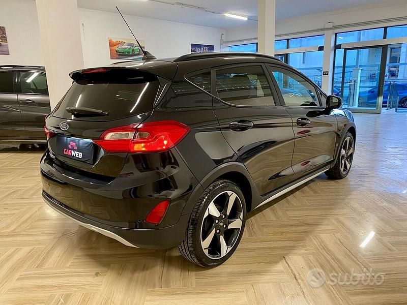 Usata Ford Fiesta Active 95 CV (69 kW) 2021 Nero Utilitaria