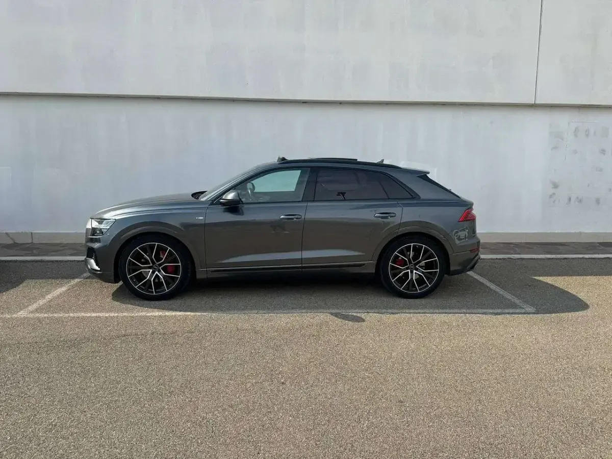 Usata Audi Q8 Sport 286 CV (210 kW) 2019 Grigio SUV