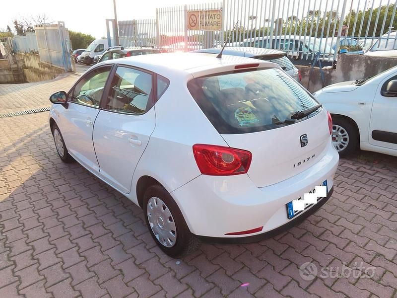 Usata Seat Ibiza 75 CV (55 kW) 2010 Bianco Berlina