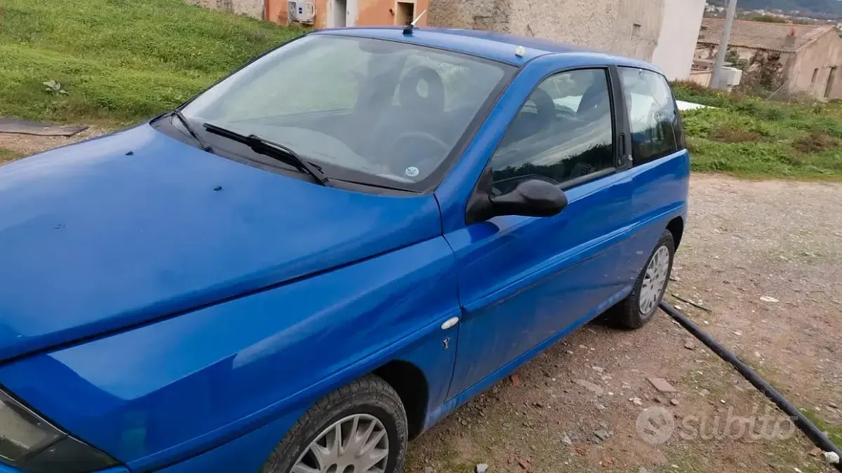 Usata Lancia Ypsilon 60 CV (44 kW) 2001 Utilitaria
