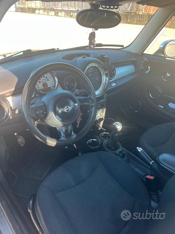 Usata Mini One D 90 CV (66 kW) 2011 Verde Utilitaria