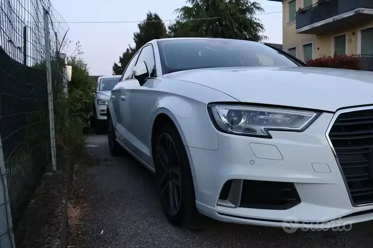 Usata Audi A3 116 CV (85 kW) 2017 Berlina