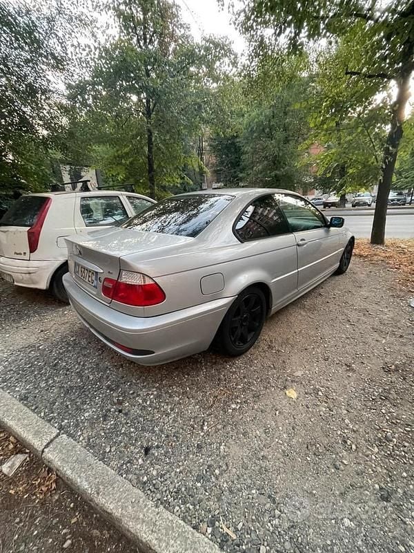 Grigio Usata 2003 BMW 318 Coupé | 4500 € (Buon prezzo) - Immagine 1/4