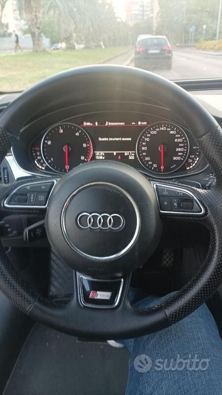Begagnad Audi A6 177 HK (130 kW) 2011 Vit Kombi