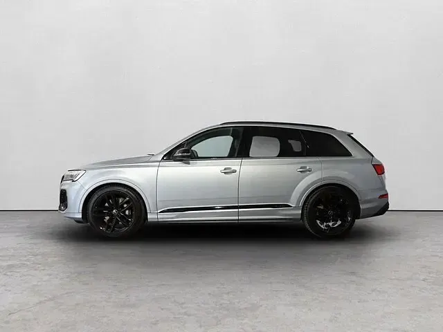 Usata Audi Q7 S-Line 286 CV (210 kW) 2024 Grigio satellite metallizzato SUV
