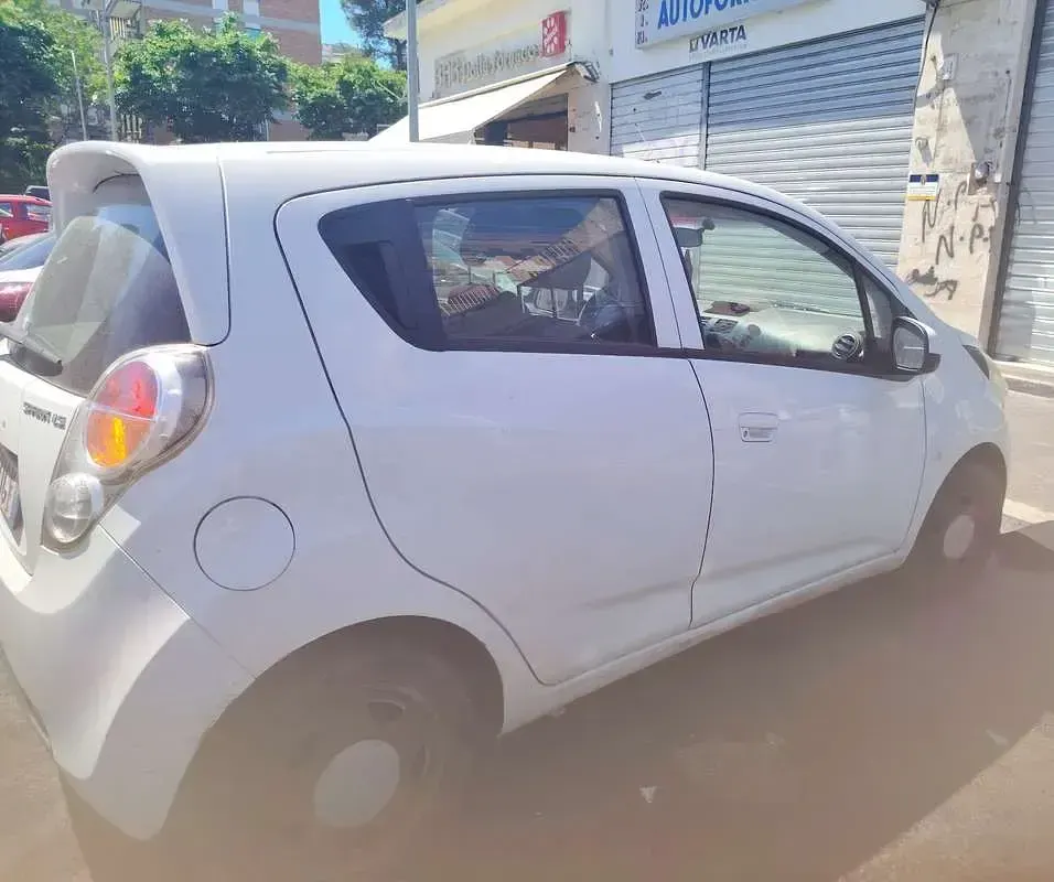 Usata Chevrolet Spark LS 68 CV (50 kW) 2012 Bianco Utilitaria