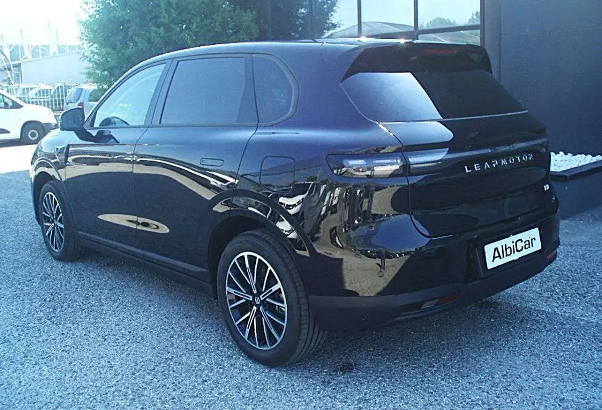 Nuova Leapmotor B10 69 kW (95 CV) 2026 Nero SUV
