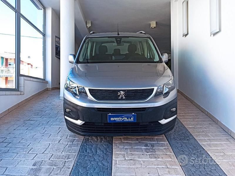 Gebraucht Peugeot Rifter Active 102 PS (75 kW) 2019 Grau Van / Kleinbus