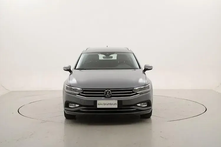 Käytetty VW Passat Business 122 HP (89 kW) 2022 Harmaa Farmari