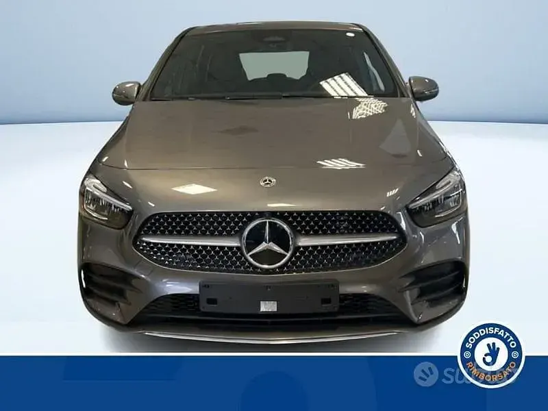 Uusi Mercedes B180 Advanced Plus 116 HP (85 kW) 2025 Harmaa Tila-auto