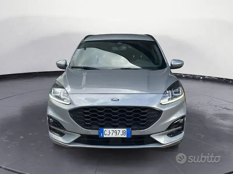 Usata Ford Kuga ST-Line 120 CV (88 kW) 2022 Arancione SUV