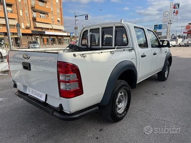 Usata Ford Ranger XLT 143 CV (105 kW) 2007 Bianco Pick-up