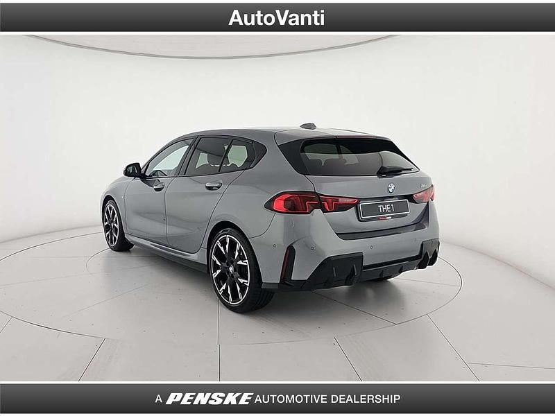 Usata BMW 118 M Sport 150 CV (110 kW) 2025 Grigio Utilitaria