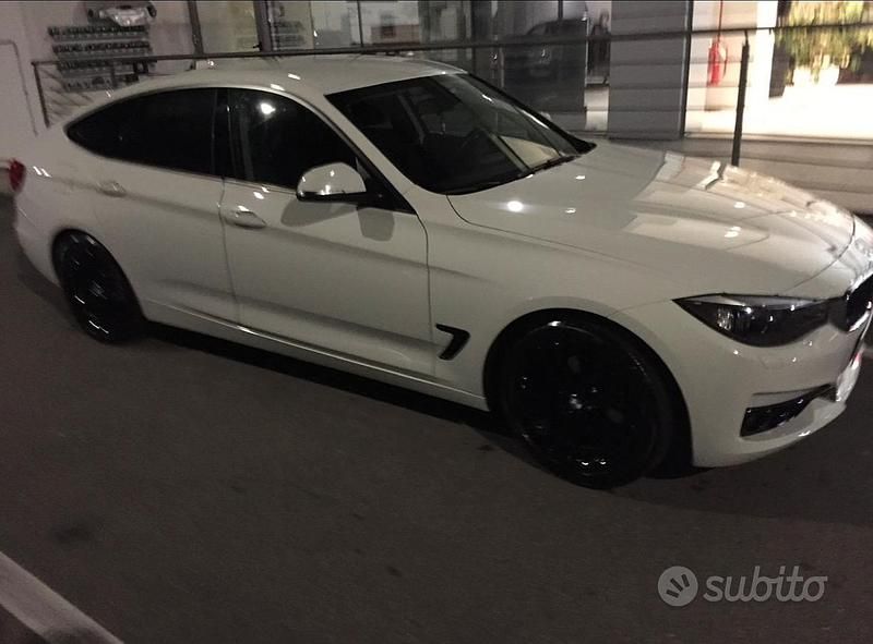 Usata BMW 320 Gran Turismo 184 CV (135 kW) 2013 Bianco Berlina