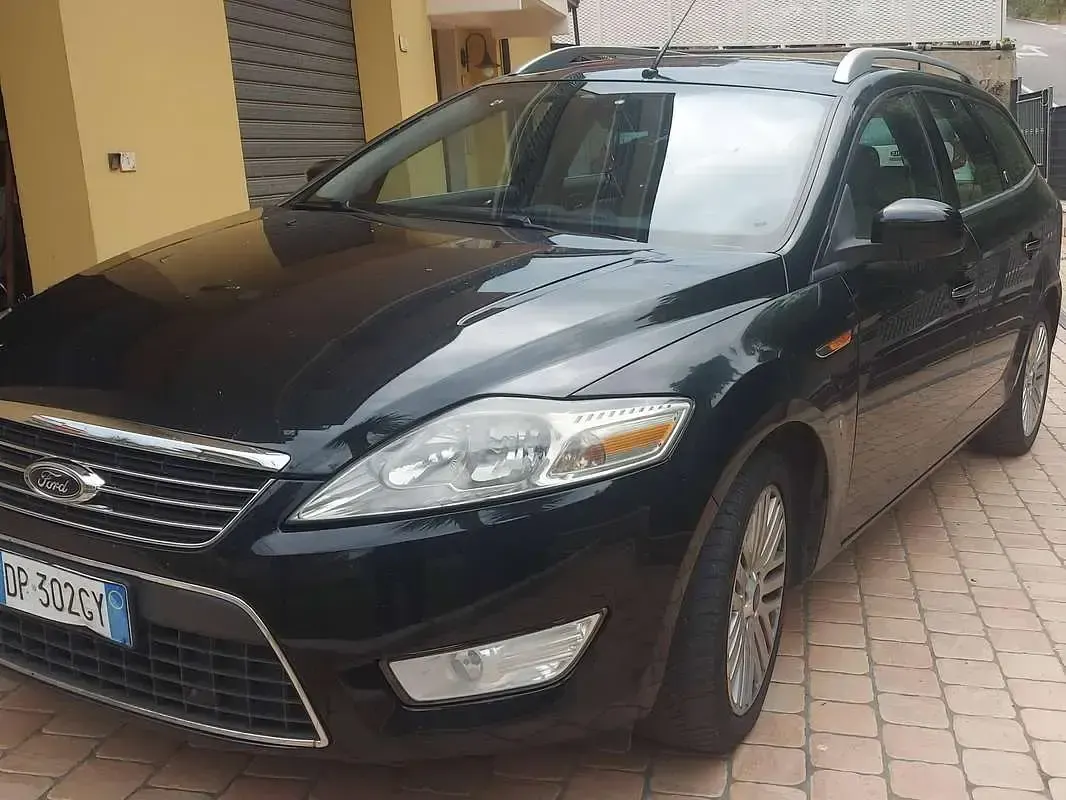 Usata Ford Mondeo Ghia 140 CV (102 kW) 2008 Nero Station wagon
