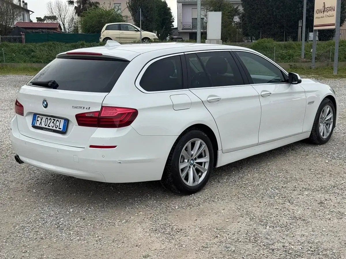 Usata BMW 520 M Sport 190 CV (139 kW) 2016 Bianco Station wagon