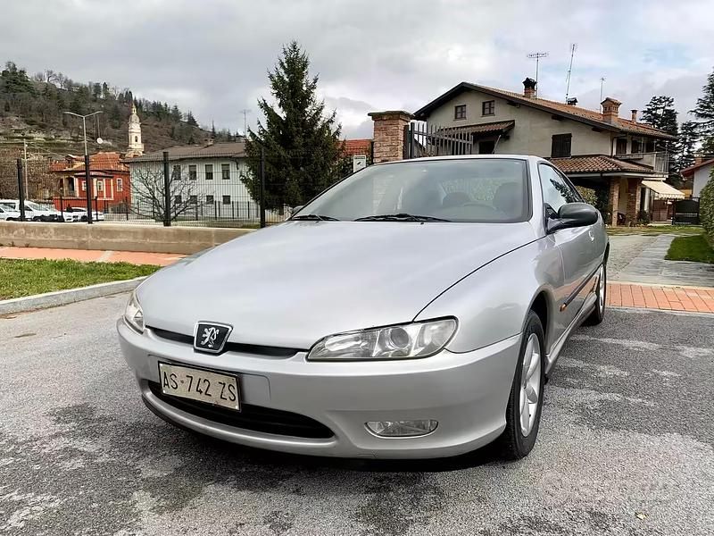Usata Peugeot 406 Coupe 135 CV (99 kW) 1997 Grigio Coupé