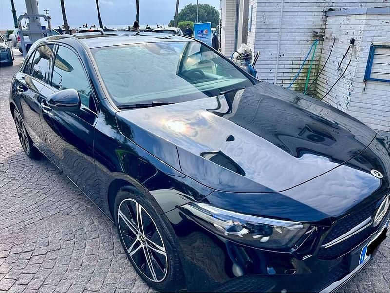 Usata Mercedes A180 Advanced 136 CV (100 kW) 2025 Nero Berlina