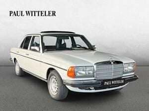 Usata Mercedes E280 177 CV (130 kW) 1977 Bianco Berlina