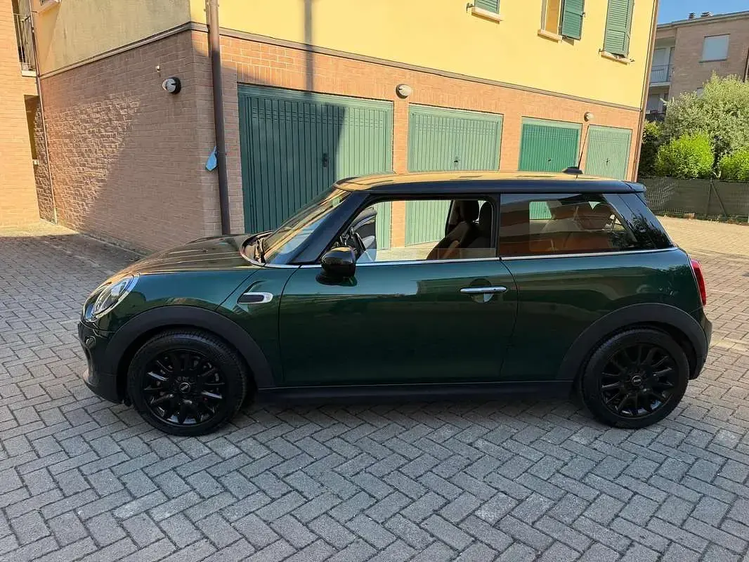 Usata Mini Cooper Hype 136 CV (100 kW) 2018 Verde Utilitaria