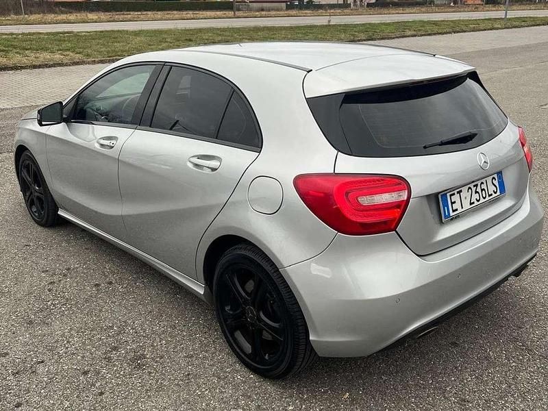 Usata Mercedes A250 211 CV (155 kW) 2014 Argento Berlina