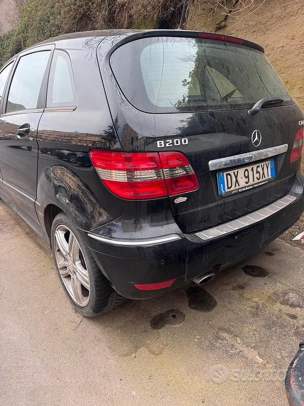 Usata Mercedes B200 140 CV (102 kW) 2009 Monovolume