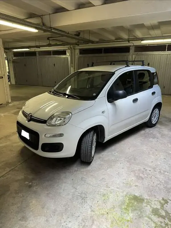 Usata Fiat Panda Lounge 69 CV (50 kW) 2019 Bianco Utilitaria