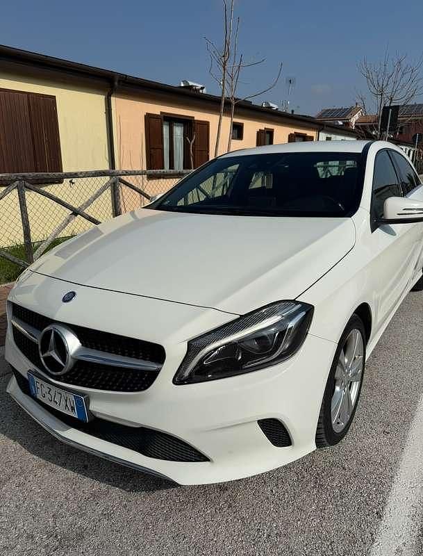 Usata Mercedes A220 Premium 170 CV (125 kW) 2017 Berlina