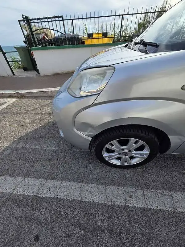 Usata Fiat Qubo Dynamic 69 CV (50 kW) 2010 Argento Monovolume