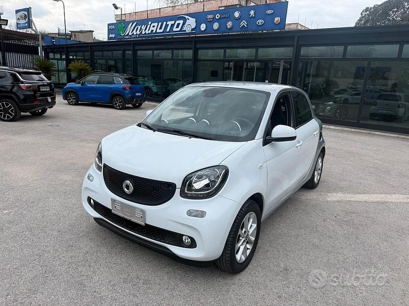 Usata Smart ForFour Passion 71 CV (52 kW) 2019 Bianco Utilitaria