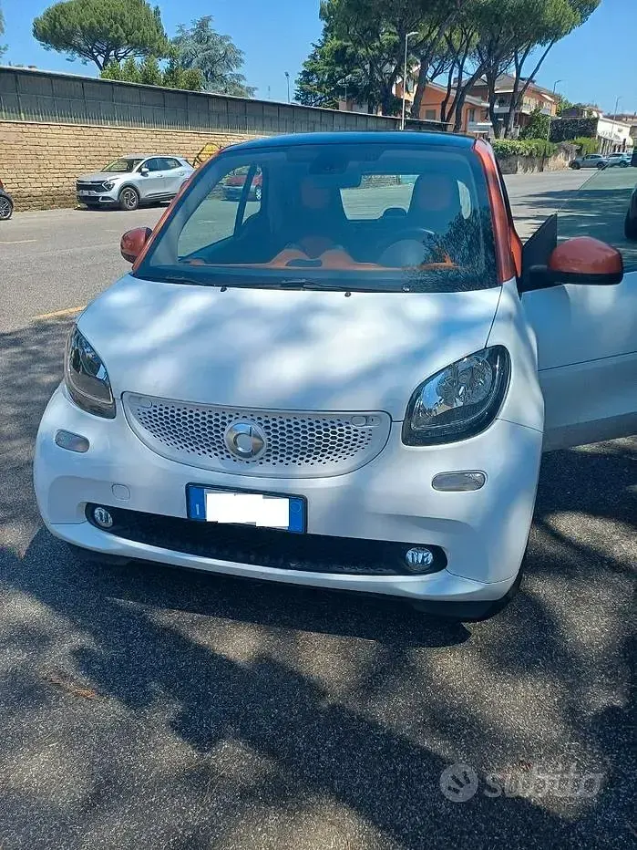 Usata Smart ForFour 71 CV (52 kW) 2015 Bianco Utilitaria